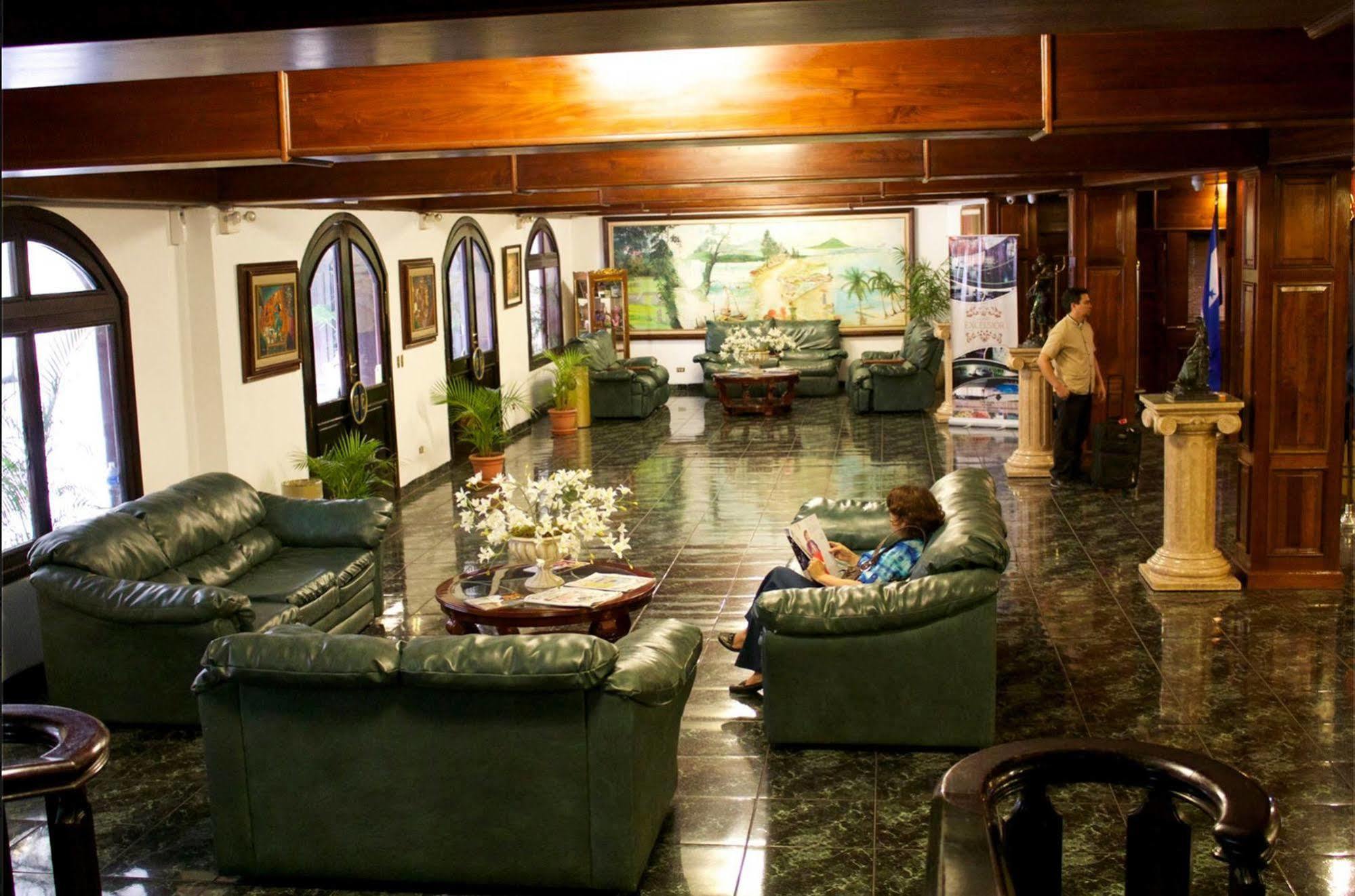 Hotel Excelsior تيجوسيجالبا المظهر الخارجي الصورة